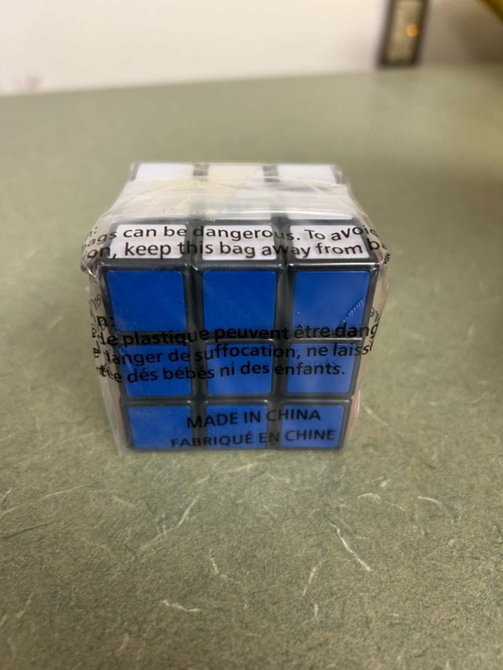 Rubik’s Cube 3x3 Magic Puzzle Cube - Classic Brain Teaser